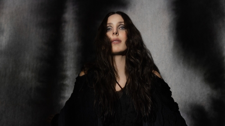 Chelsea Wolfe 2023 press 1600x900, Ebru Yildiz