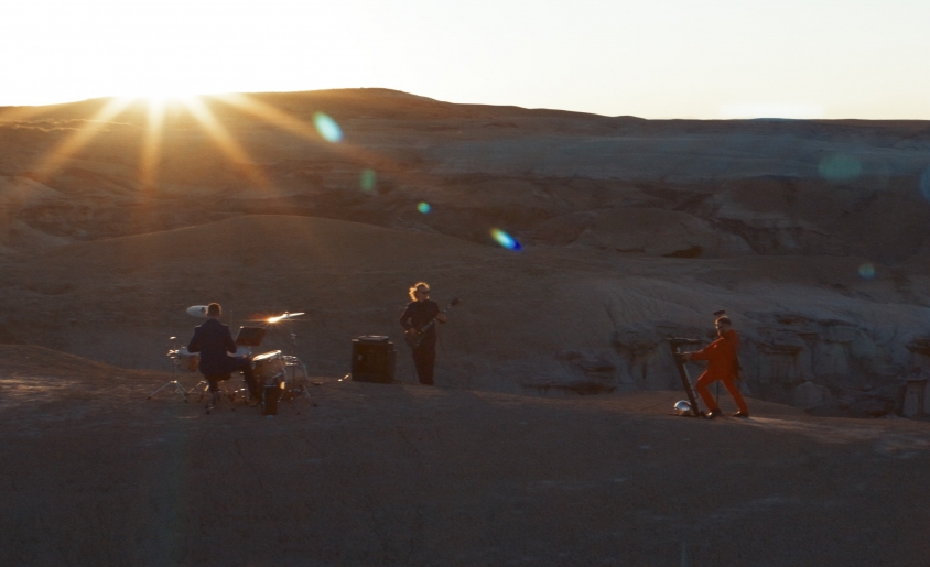 media band uncropped desert portrait 